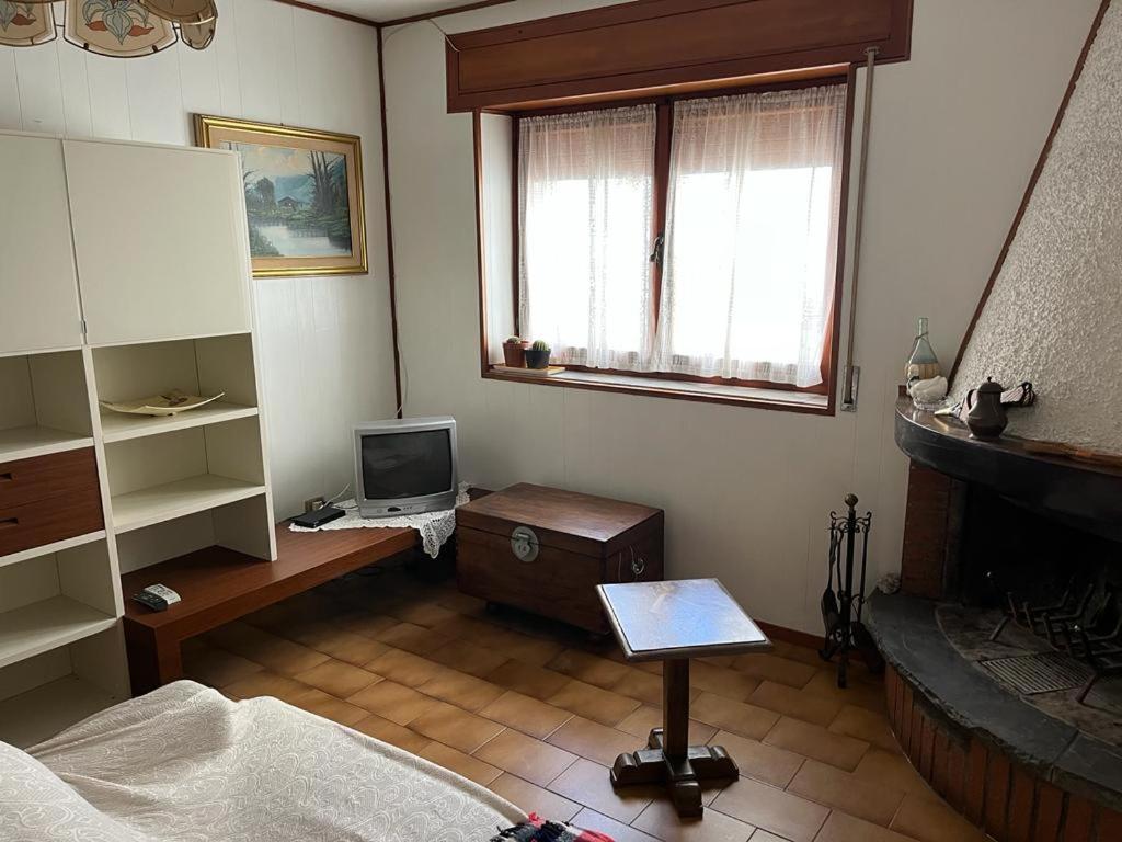 Da Pino Affittacamere Madonna di Fornelli Exterior foto